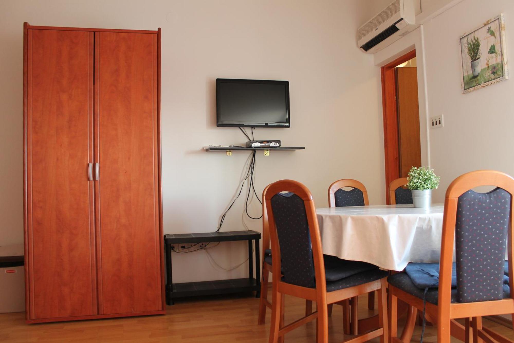 Apartments Strmecki Novi Vinodolski Ruang foto