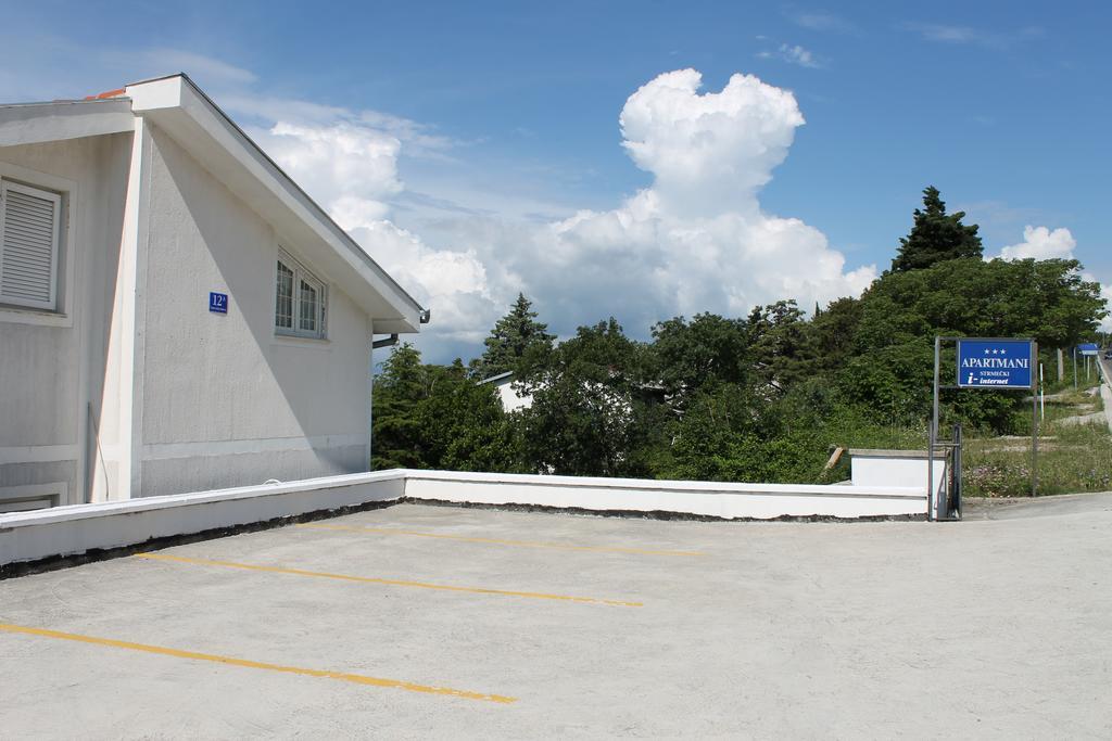 Apartments Strmecki Novi Vinodolski Bagian luar foto