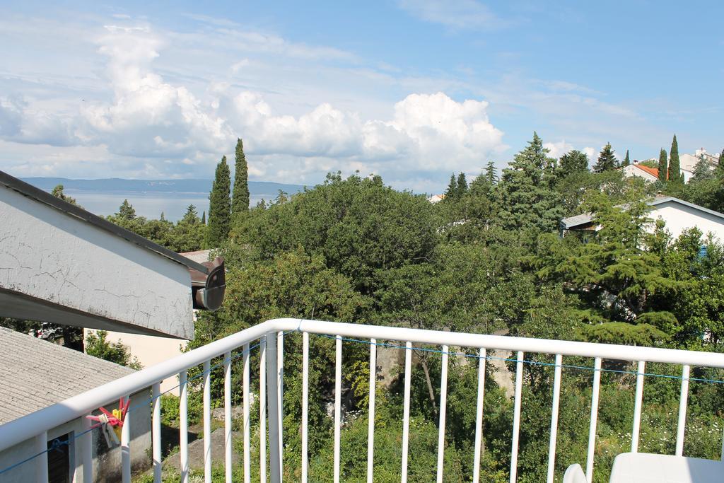 Apartments Strmecki Novi Vinodolski Bagian luar foto