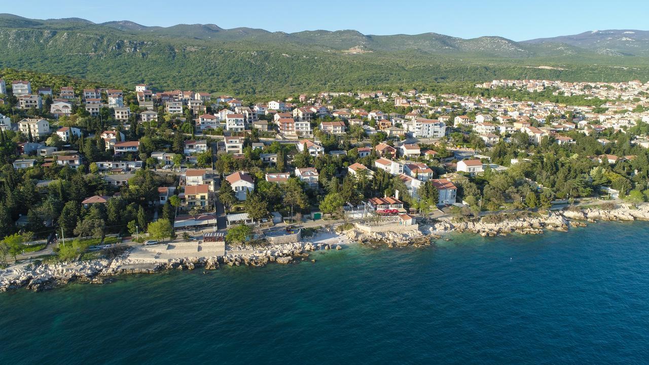 Apartments Strmecki Novi Vinodolski Bagian luar foto